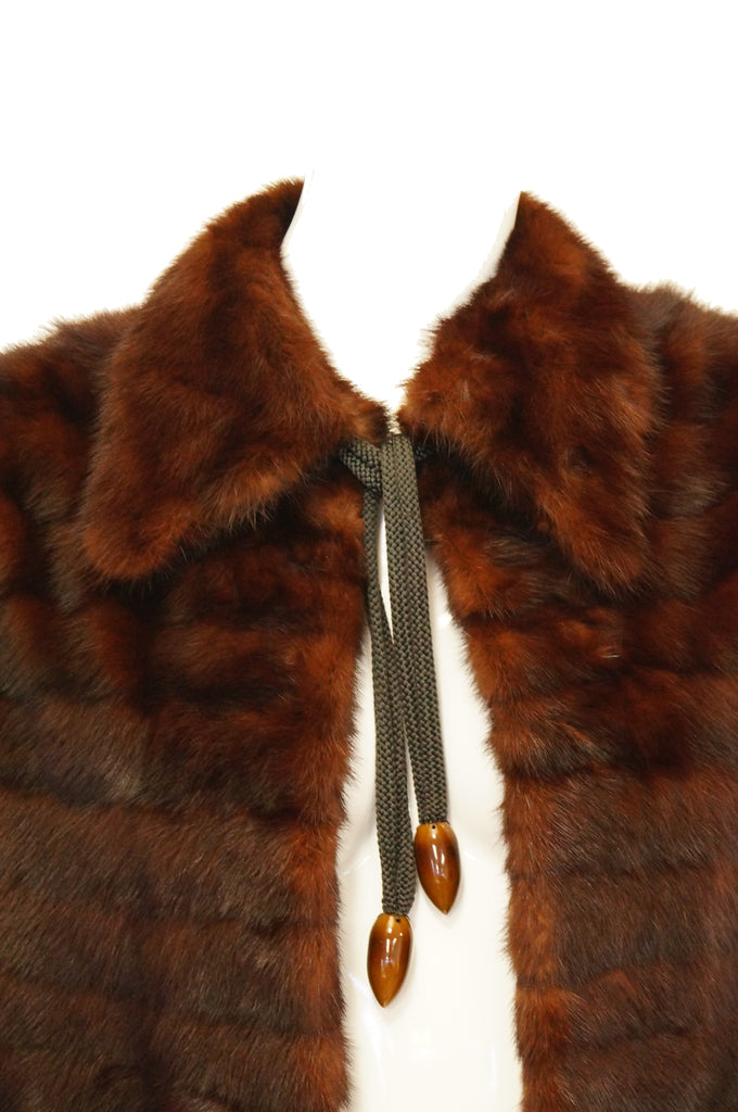 1940s Arnold Liebes Feathered Mink Cape w/ Bakelite Details & Silk Lining