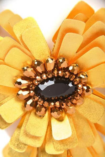 Vilaiwan Gold Tone Tab Flower Statement Necklace