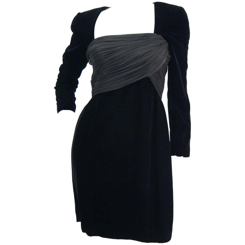oscar de la renta black cocktail dress Pre-Spring 2024