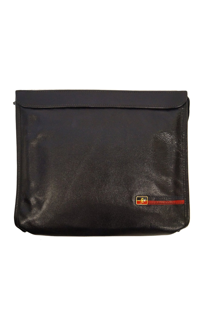 1970s Roberta di Camerino Large Black Pebbled Leather Clutch with Ribbon Detail