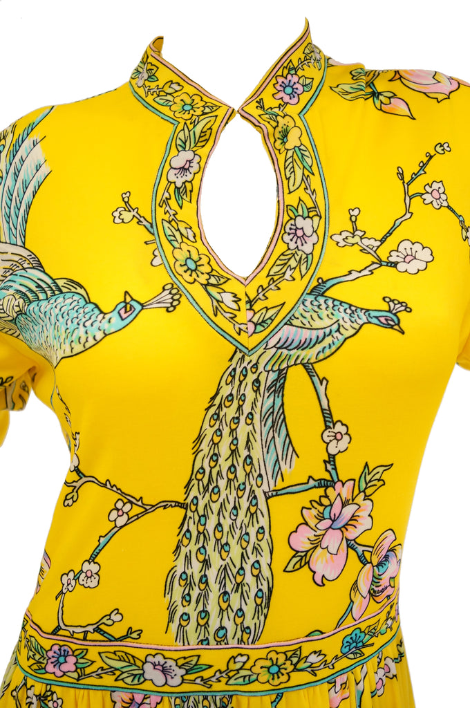 Fantastic 1960s Maurice Yellow Asian Print Jersey Dress