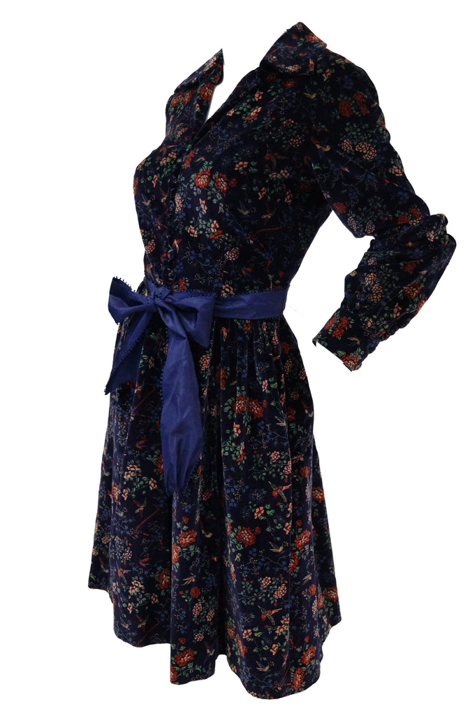 1970s Mollie Parnis Boutique Purple Velvet Dark Floral Dress