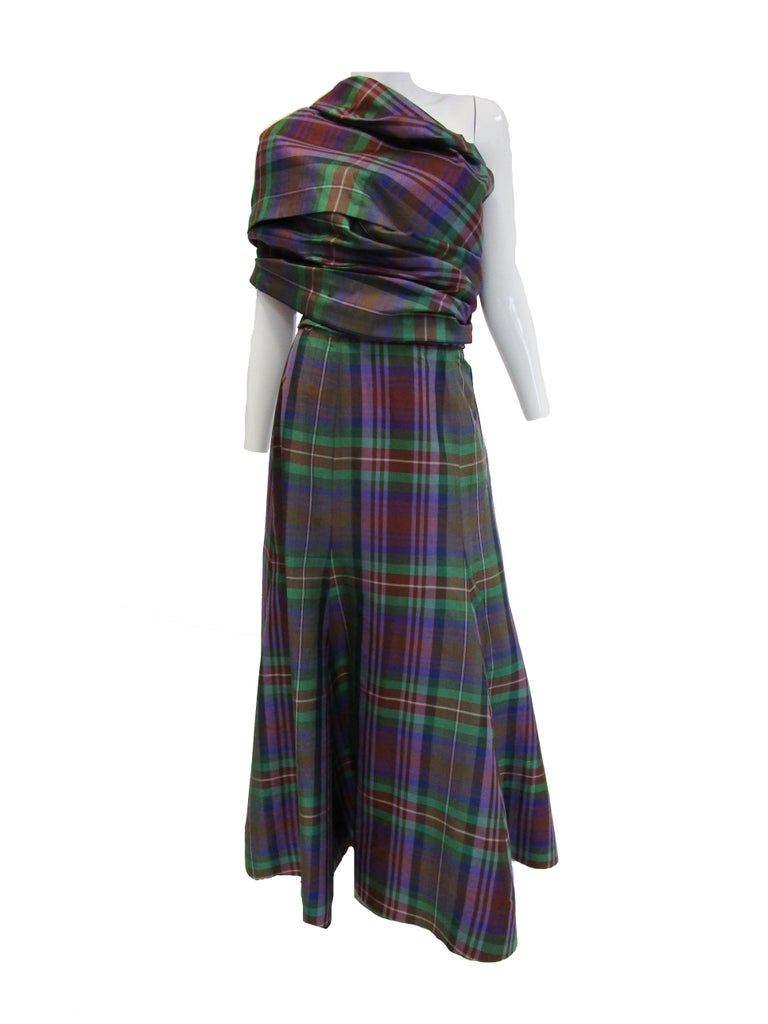 Catherine Regehr Holiday Plaid Strapless Evening Dress - MRS Couture Catherine Regehr Holiday Plaid Strapless Evening Dress - MRS Couture