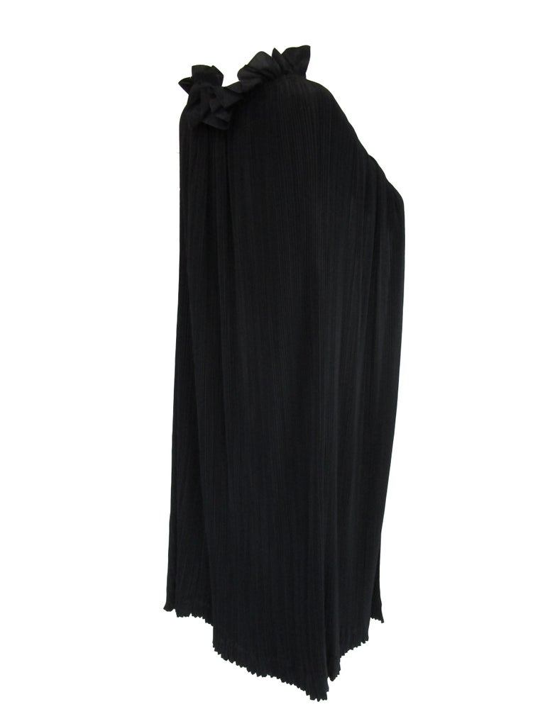 1980 Giorgio Sant'Angelo Avant-Garde Black Silk Pleated Cape for Neiman Marcus