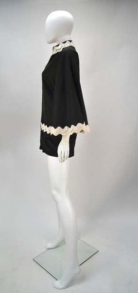 1960s Olga Paris Black Kimono Sleeved Hot Pants Jumpsuit/Romper