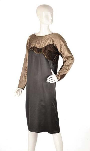 Late 20th Century Bergdorf Goodman Quilted Satin Abstract Wave Dress Late 20th Century Bergdorf Goodman Quilted Satin Abstract Wave Dress