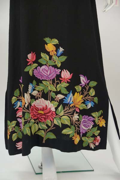1950s Black Crewel Embroidered Dress