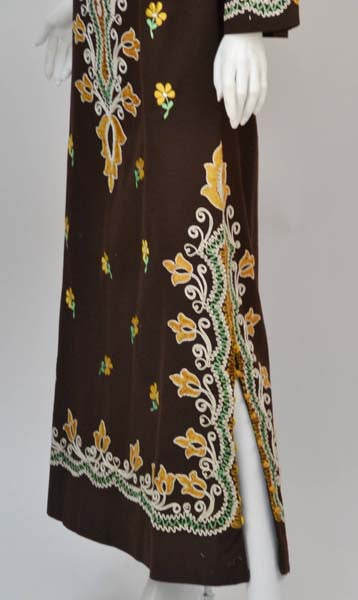 1970s Chestnut Brown Embroidered Kaftan